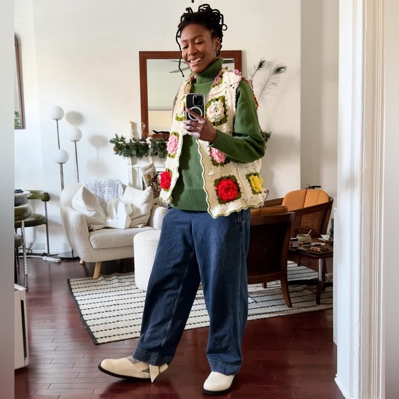 Vintage Cottagecore Knitted Blanket Vest - Picture 4 of 4